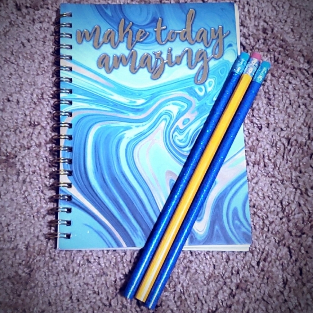 Notebook🎁💝🏷